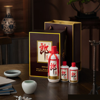 創(chuàng)意酒包裝設計郎酒郎牌郎酒醬香型白酒瓶禮盒裝產(chǎn)品包裝設計欣賞(圖5)