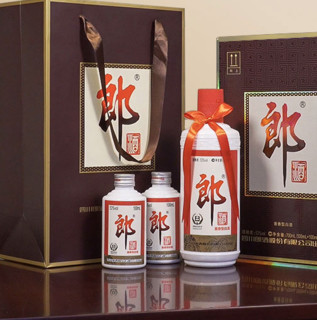 創(chuàng)意酒包裝設計郎酒郎牌郎酒醬香型白酒瓶禮盒裝產(chǎn)品包裝設計欣賞(圖6)
