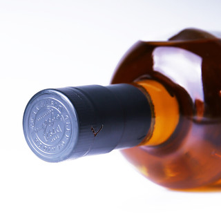 創(chuàng)意酒包裝設計格蘭蓋瑞英國單一麥芽威士忌創(chuàng)立者紀念版產品包裝設計欣賞(圖3)