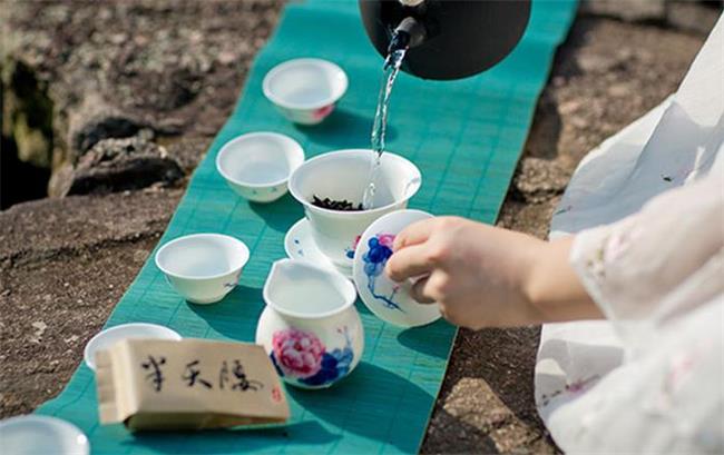 嶺上人品牌logo與食品包裝設計欣賞(圖2)