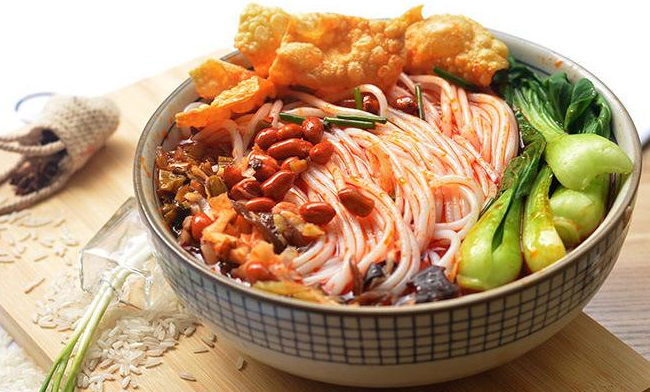 知其味螺螄粉食品包裝設(shè)計欣賞(圖3)